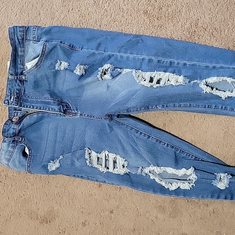M-L Women's Ripped Jeans